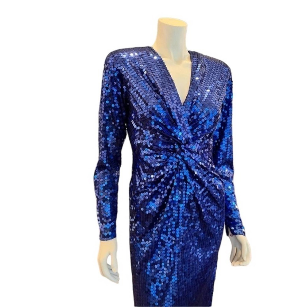 Oleg Cassini,Beautiful Shimmery Royal Blue Sequin, long sleeve Vintage Gown 10 - Picture 3 of 15